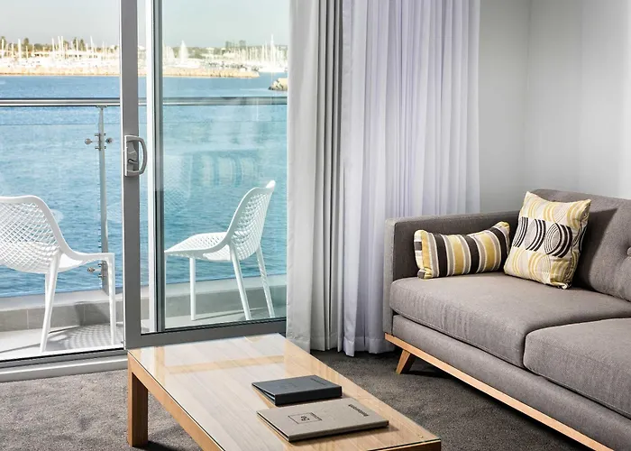 Resort: Be. Fremantle